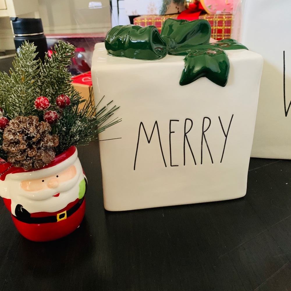 Rae Dunn MERRY gift box
